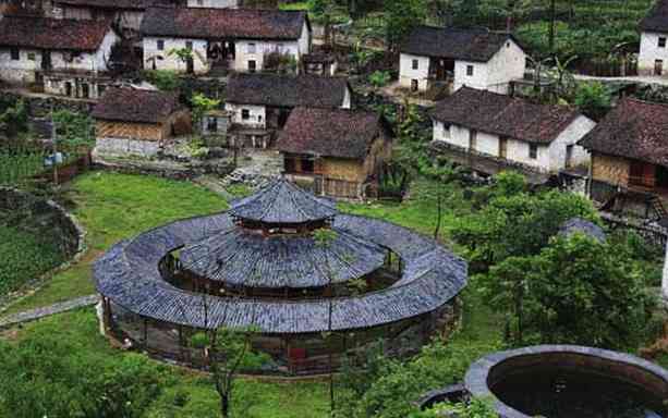 桂西北旅游攻略之三（巴根铜鼓楼）