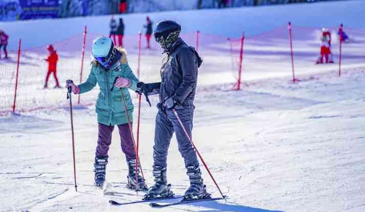 陕西照金滑雪场水平怎么样？西安到照金滑雪场班车班次信息