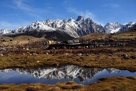 <丽江-香格里拉-虎跳峡双飞5日游>0购物0自费，浪漫丽江住古城边